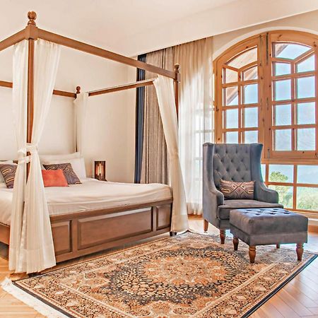 Stayvista At Sylvana Villas With Lawn, Bbq And Jacuzzi Kasauli Εξωτερικό φωτογραφία