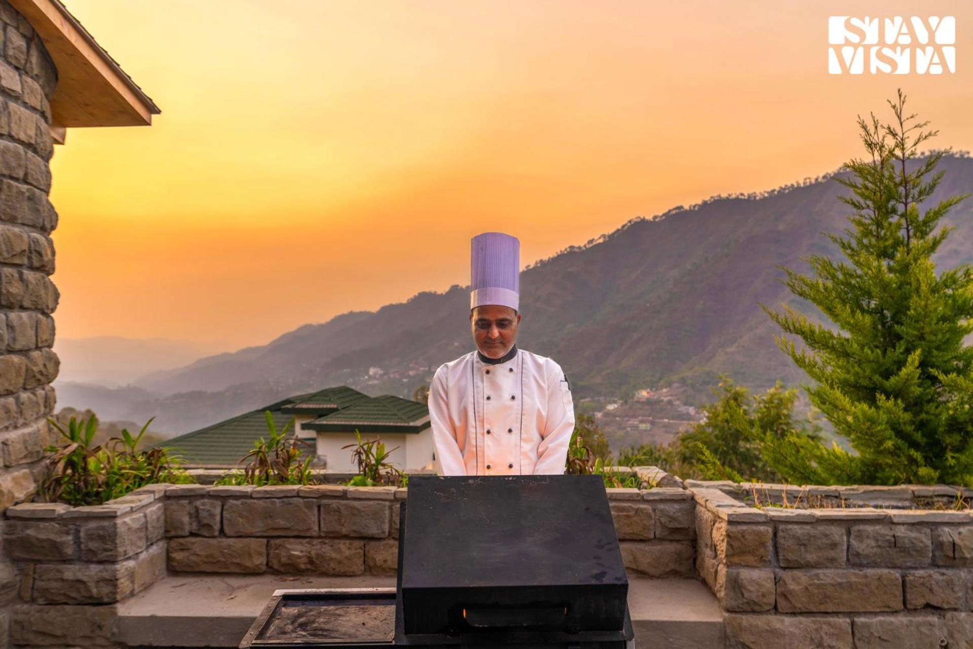 Stayvista At Sylvana Villas With Lawn, Bbq And Jacuzzi Kasauli Εξωτερικό φωτογραφία