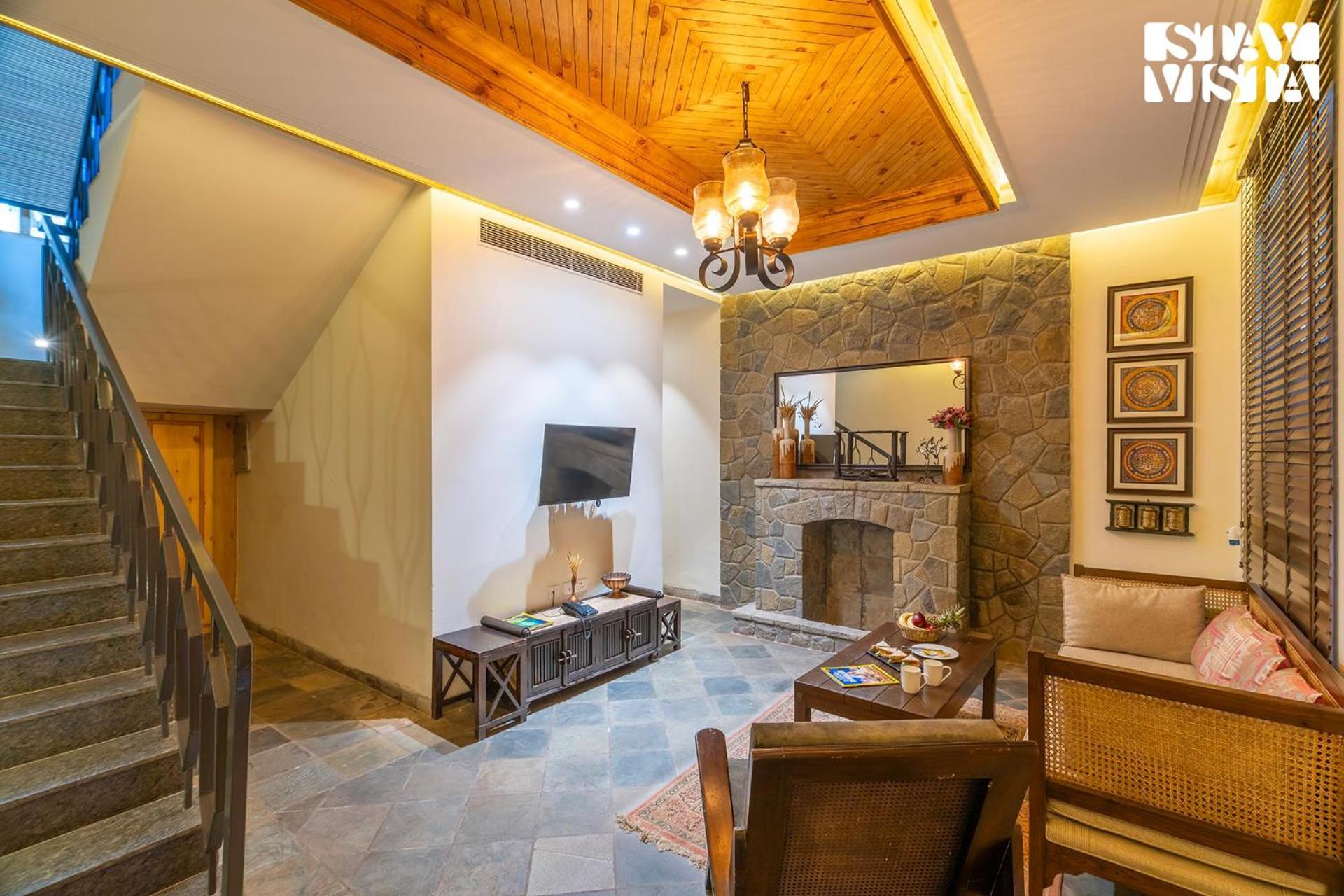 Stayvista At Sylvana Villas With Lawn, Bbq And Jacuzzi Kasauli Εξωτερικό φωτογραφία